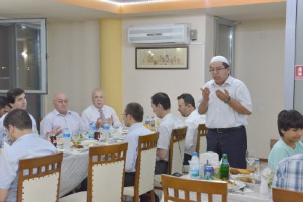 UDTTMR organizează tradiţionala cină de iftar